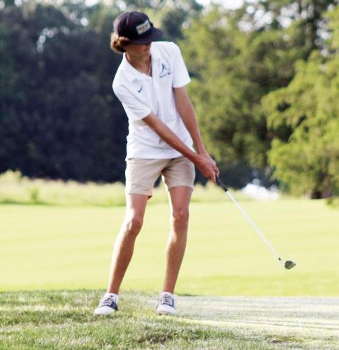 Raiders golf continues Dogwood District winning streak