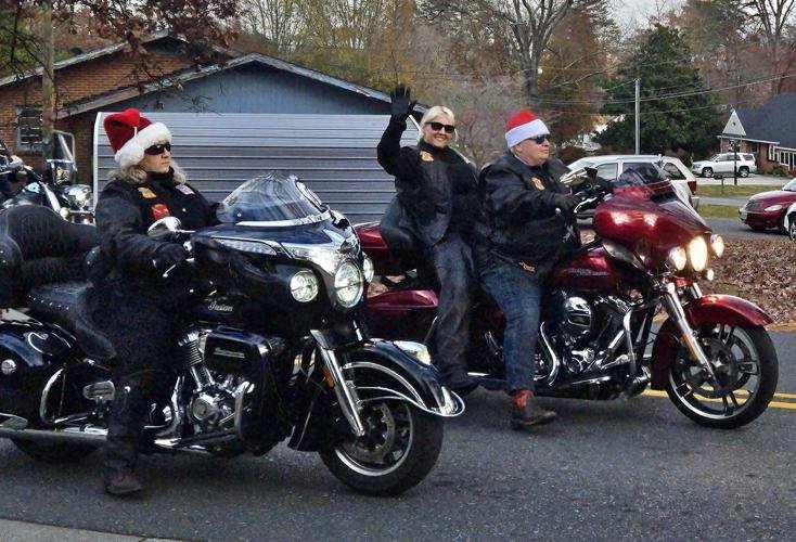 Appomattox holds 30th annual Christmas parade, lighting ceremony