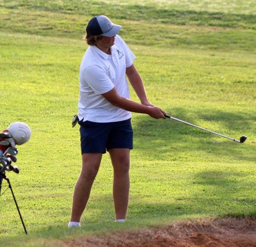 Raiders golf continues Dogwood District winning streak
