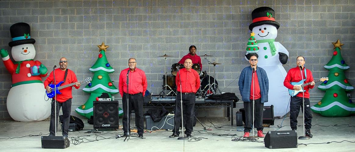 Appomattox holds 30th annual Christmas parade, lighting ceremony