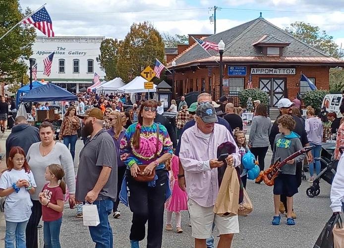 Railroad Festival attracts big Sunday crowd after Saturday’s rain