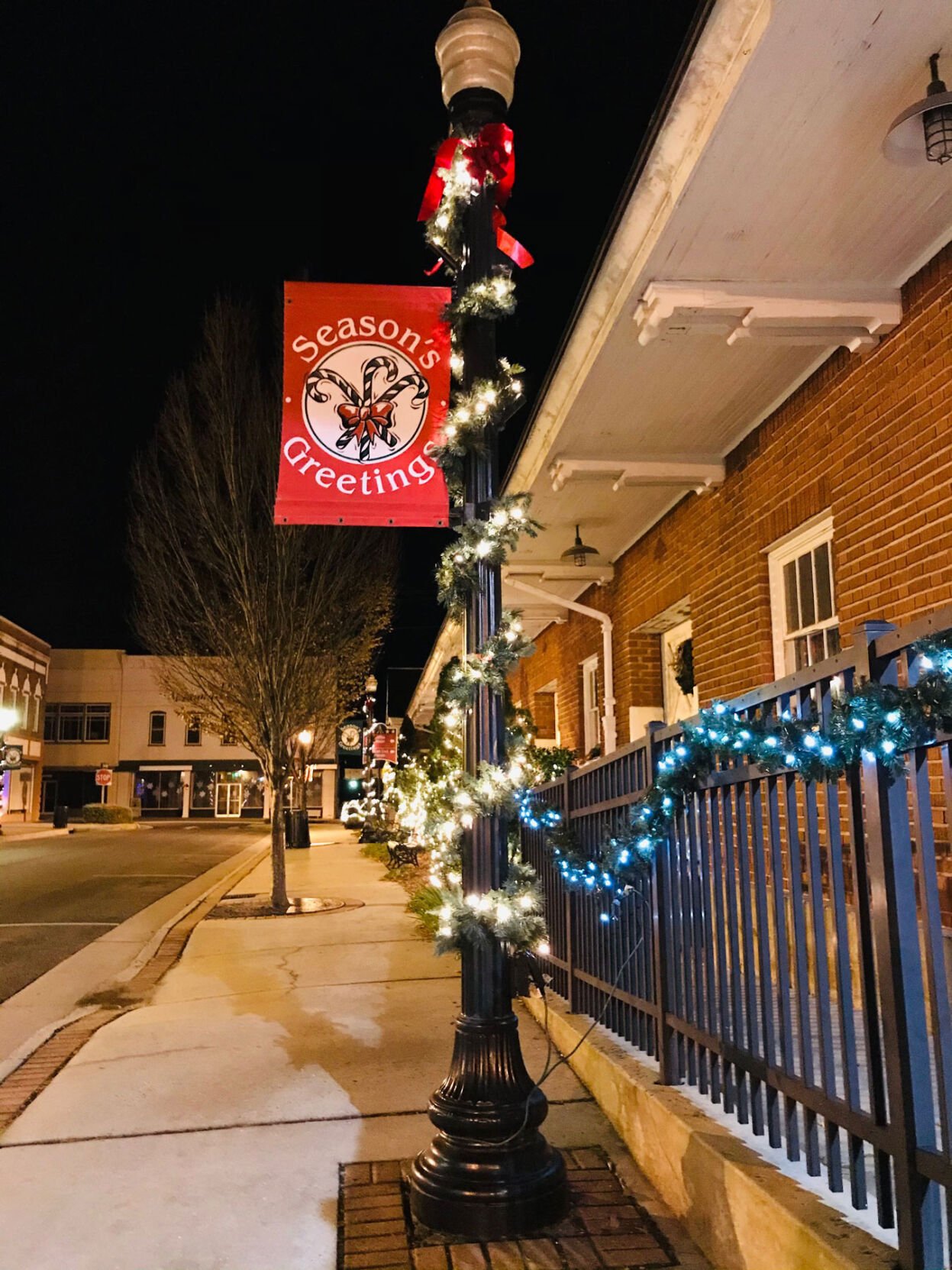 Downtown Appomattox lights